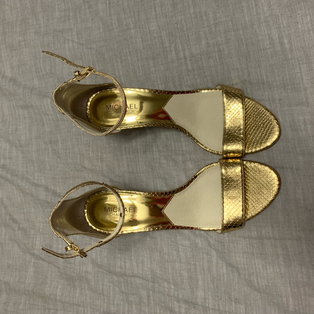 Michale Kors low heel open toe shoes